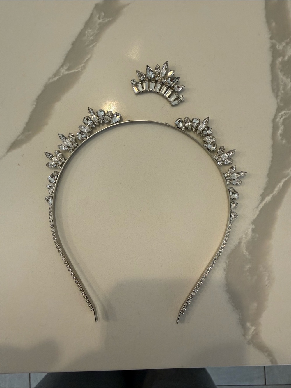 Crown - Picture 2 of 6